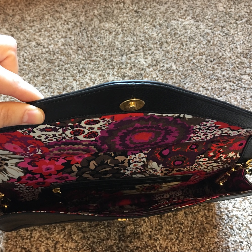 NWT Vera Bradley Black Quilted Crossbody/Clutch - Picture 2 of 5